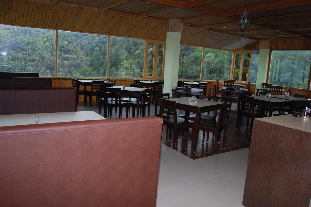 Natureraga Fernhill Resort Chail Ngoại thất bức ảnh