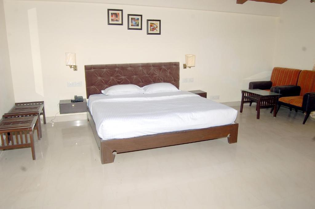 Natureraga Fernhill Resort Chail Ngoại thất bức ảnh