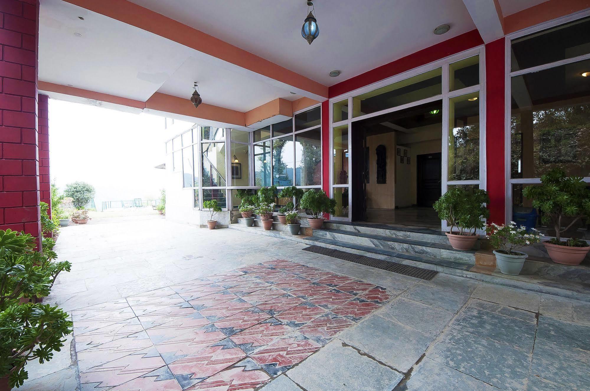 Natureraga Fernhill Resort Chail Ngoại thất bức ảnh