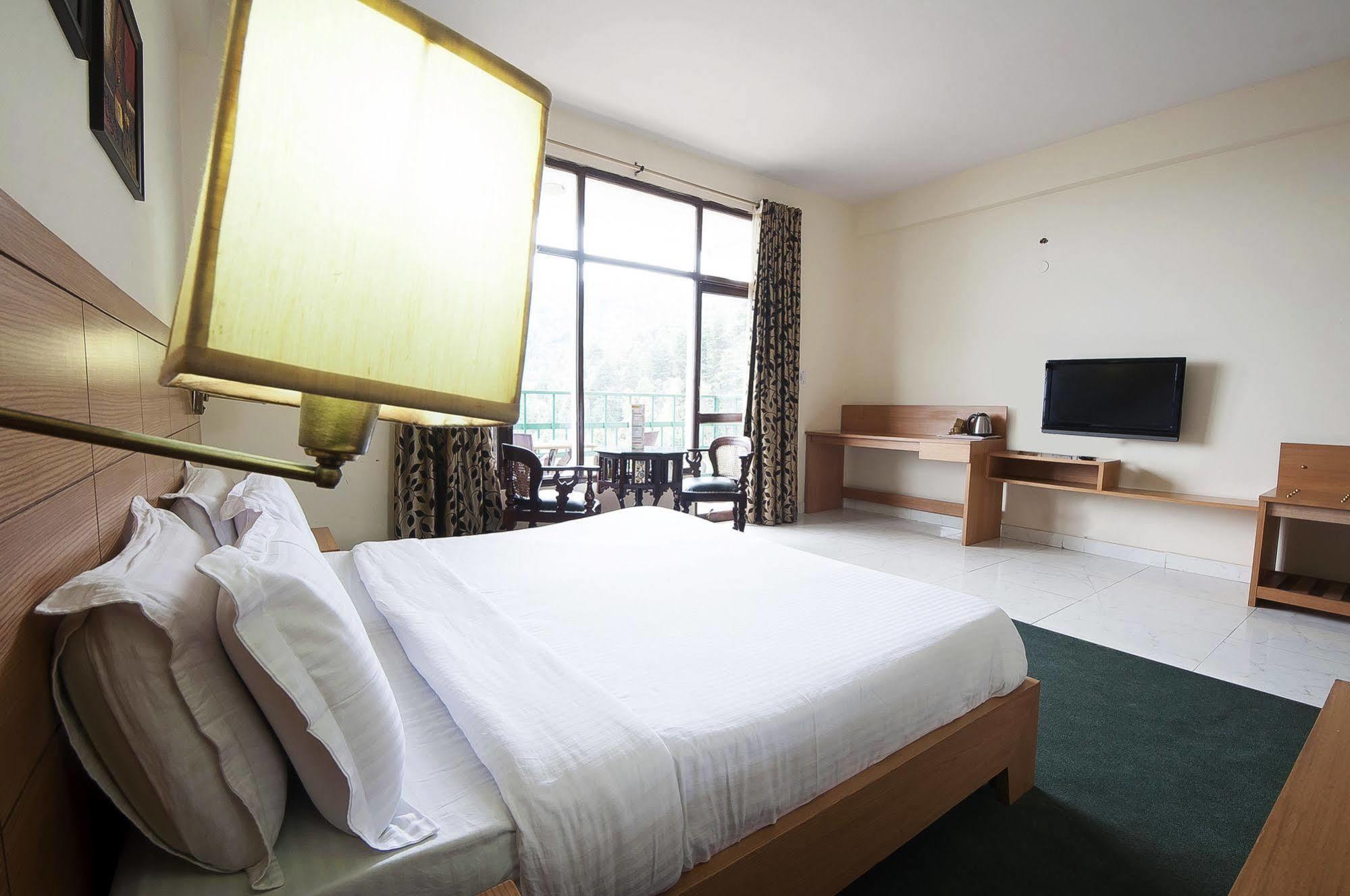 Natureraga Fernhill Resort Chail Ngoại thất bức ảnh